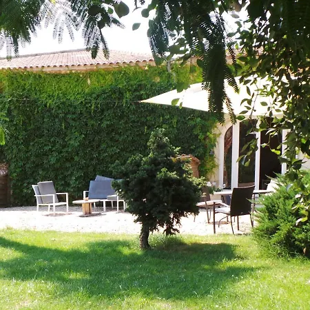 In Aquitaine With Bubble Bath Semesterbostad