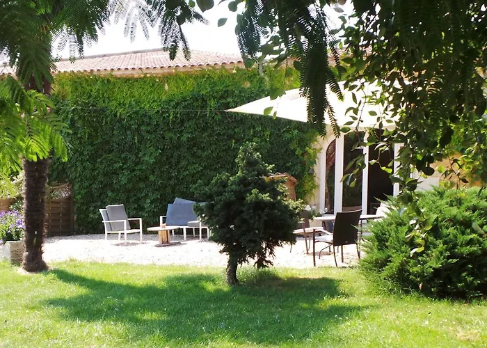 In Aquitaine With Bubble Bath בית נופש