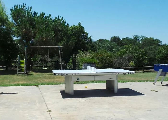 In Aquitaine With Bubble Bath בית נופש