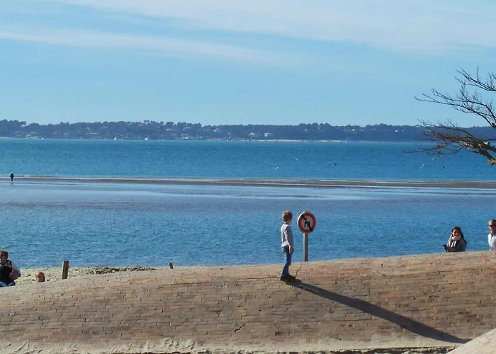 In Aquitaine With Bubble Bath בית נופש *