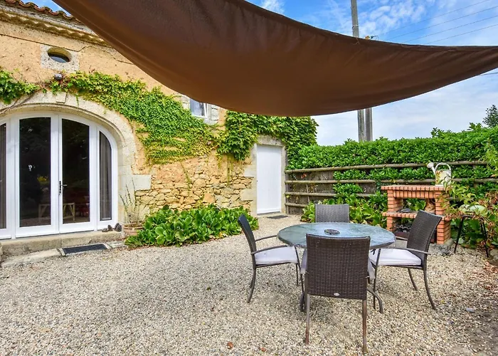 In Aquitaine With Bubble Bath *