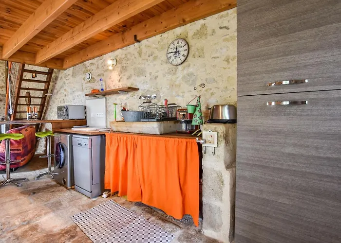 Semesterbostad In Aquitaine With Bubble Bath *